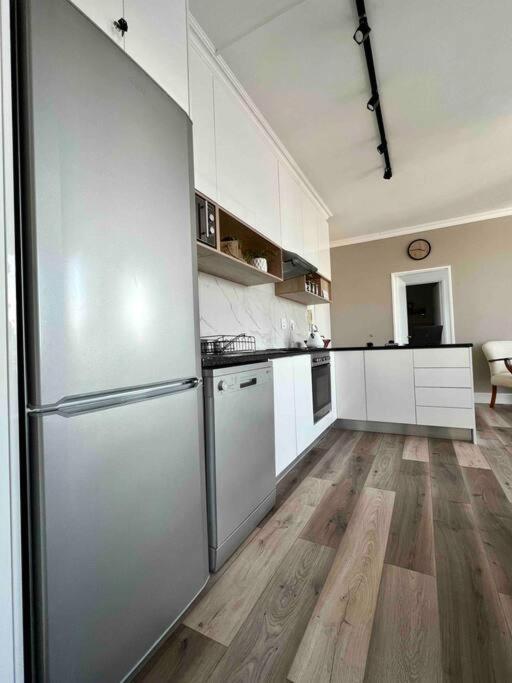 Modern, Trendy And Comfortable 2 Bedroom Apartment In Kapstadt Exterior foto