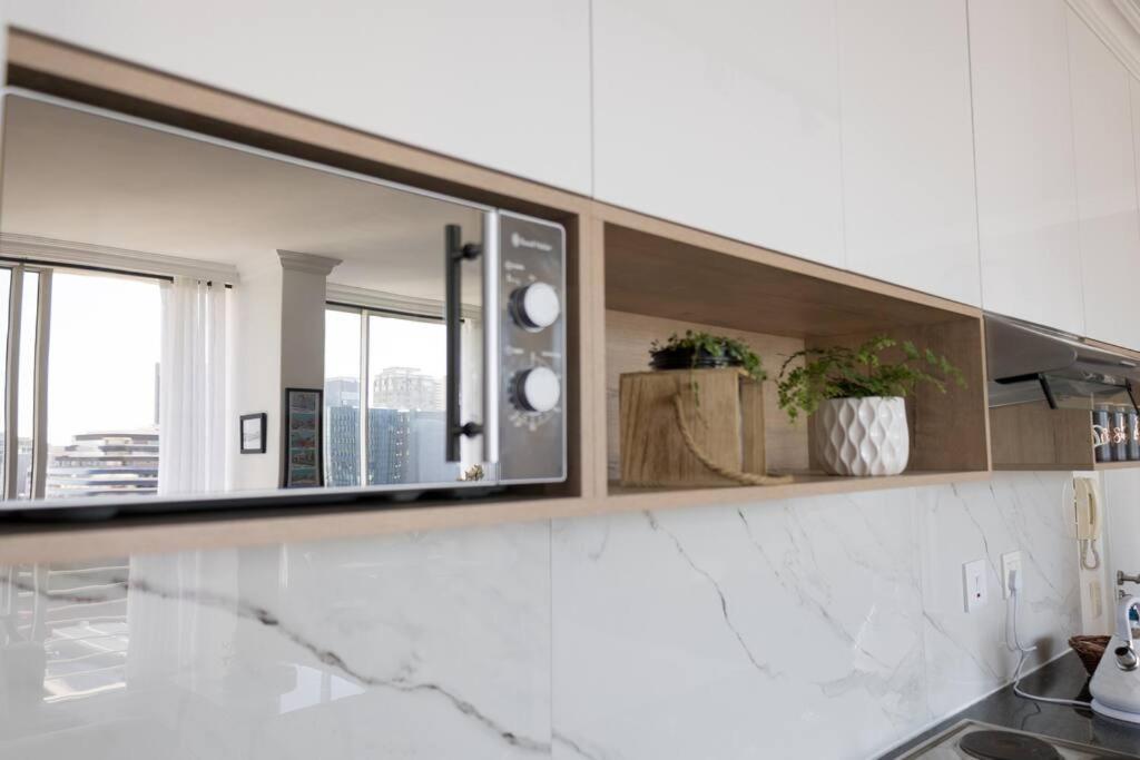 Modern, Trendy And Comfortable 2 Bedroom Apartment In Kapstadt Exterior foto