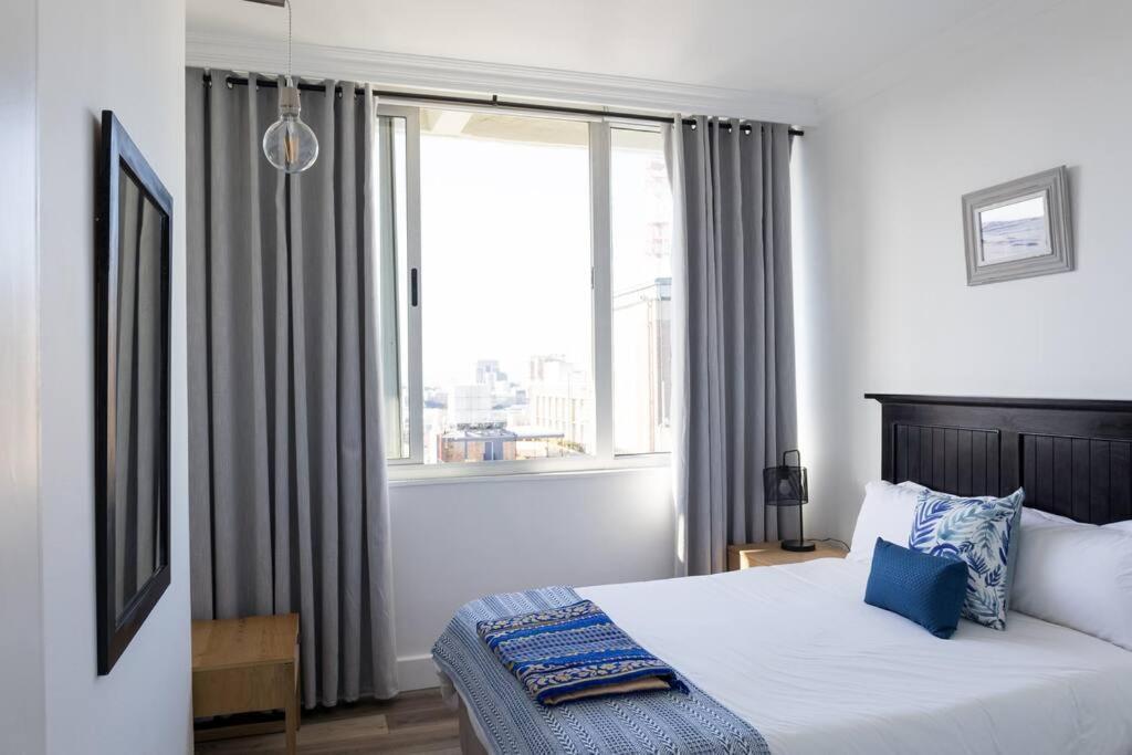 Modern, Trendy And Comfortable 2 Bedroom Apartment In Kapstadt Exterior foto